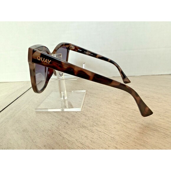 New Quay Australia It\'s My Way Oversized Cat Eye Sunglasses Tortoise Black Fade main image 8